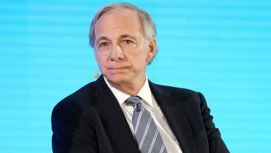 Ray Dalio holds bitcoins                          