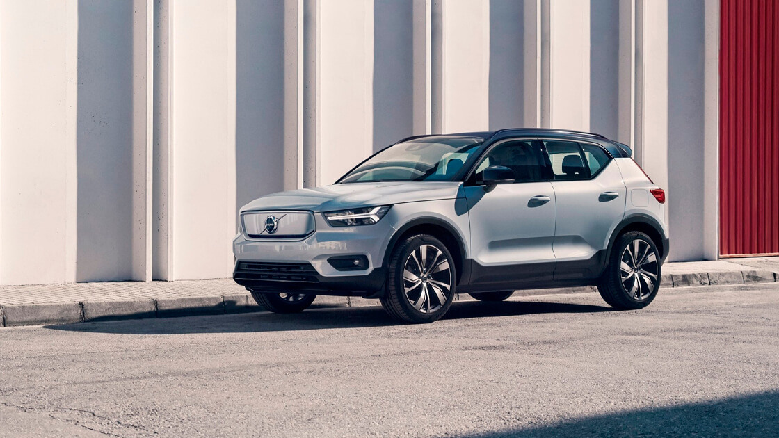 Fully-electric Volvo XC40 Recharge                